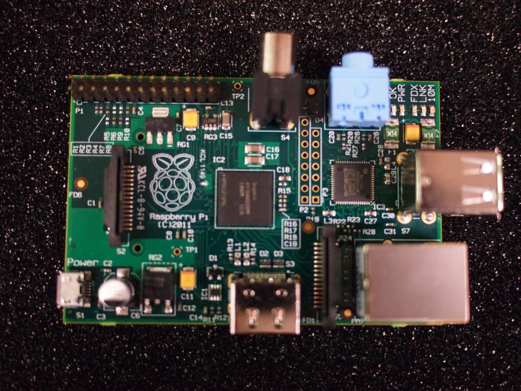 Raspberry Pi موديل B